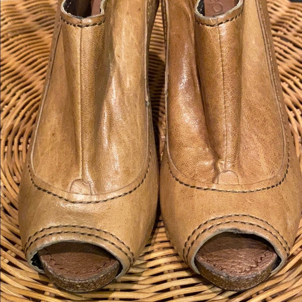 Apepazza Chunky Heel Artisan Leather Peeptoe - Picture 2 of 7